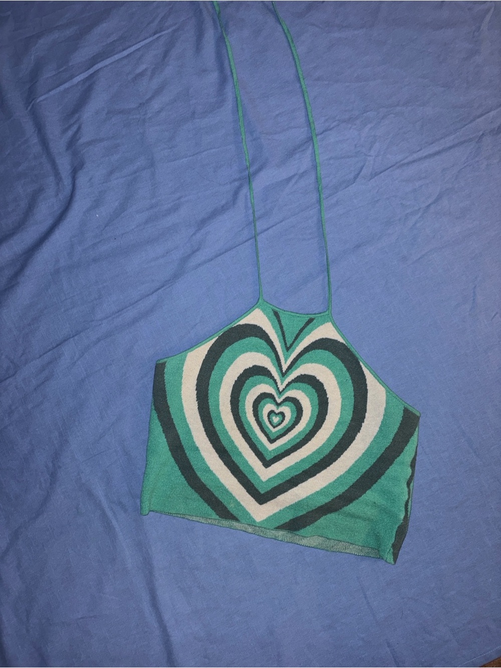 Green cropped halter top heart pattern Large